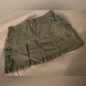 Military green cargo skirt